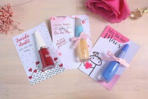 esmalte com cartão personalizado
