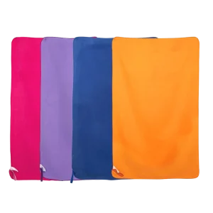 Conjunto de toalhas de diferentes cores, incluindo rosa, roxo, azul e laranja. Ideais para banho, piscina ou praia, oferecendo conforto e estilo.