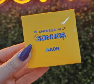 Caixa cartonada personalizada Conheça 8 modelos de caixas personalizadas