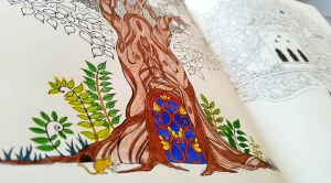 Livro de colorir antiestresse com lápis de cor Ideias de brindes para promover a saúde mental no ambiente de trabalho 