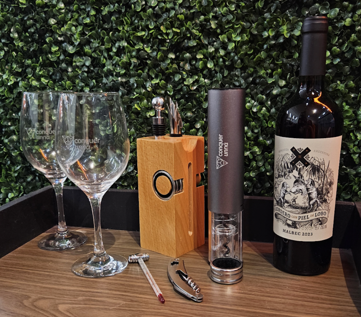 kit-abridor-de-vinho-personalizado-case-beuni-conquer-relacionamento-b2b 